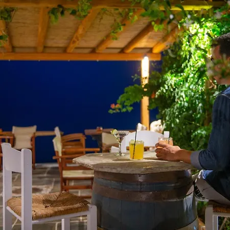 Almyra Seaside * Platis Gialos (Sifnos)