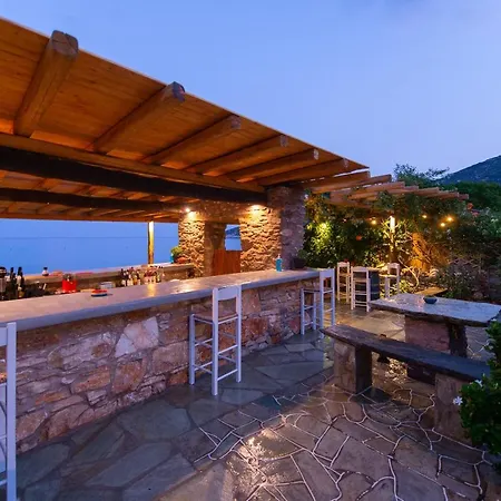 公寓 Almyra Seaside *