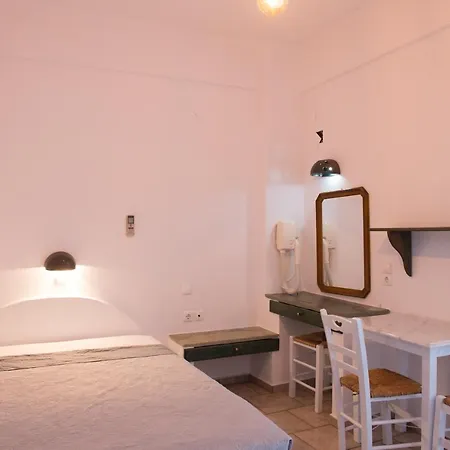 Almyra Seaside Apartment *