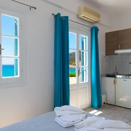 公寓 Almyra Seaside