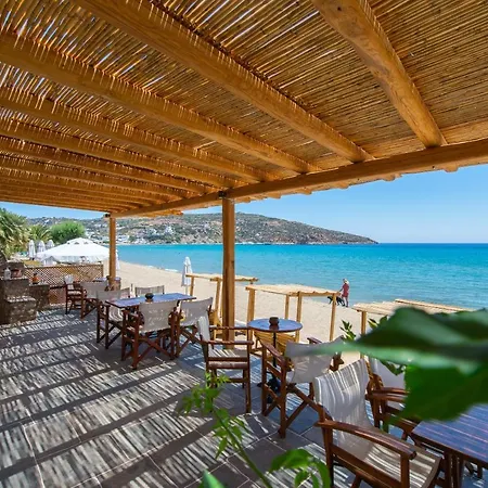 公寓 Almyra Seaside