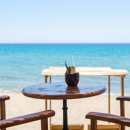 Almyra Seaside
