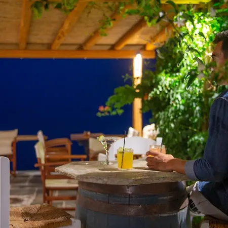 Almyra Seaside * Platis Gialos (Sifnos)