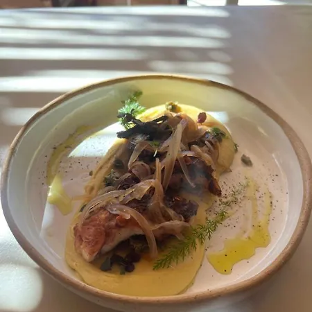 公寓 Almyra Seaside