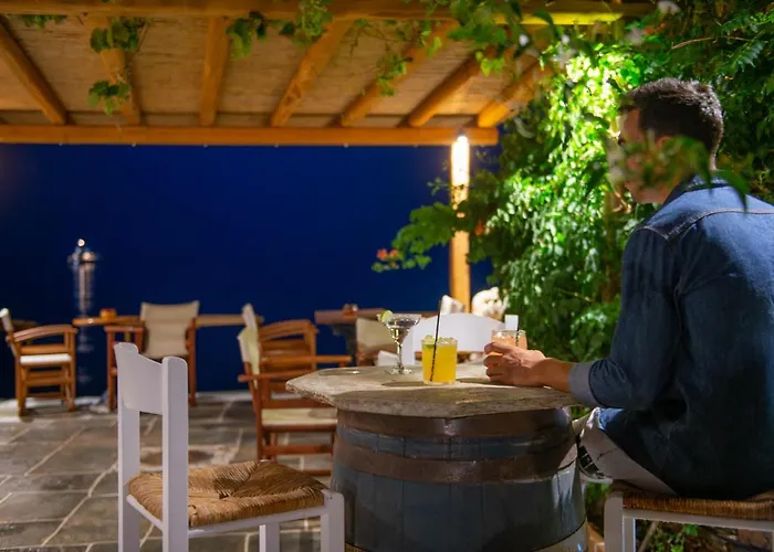 Almyra Seaside * Platis Gialos (Sifnos)